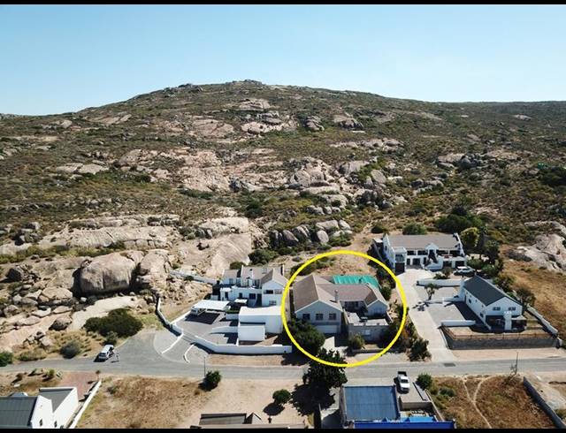 6 BEDROOM HOUSE FOR SALE IN KLEINKOORNHUIS